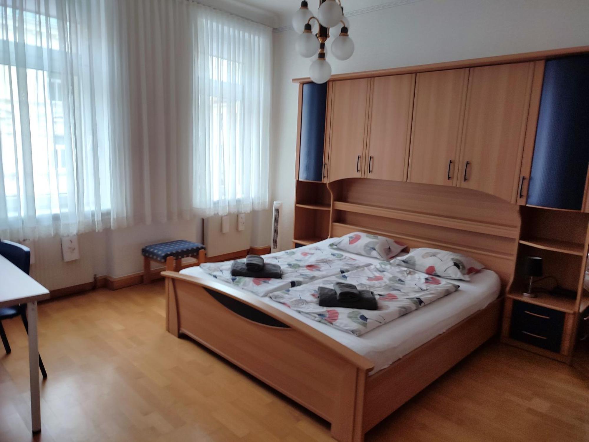 Studio & Apartments Near Reumannplatz Вена Экстерьер фото