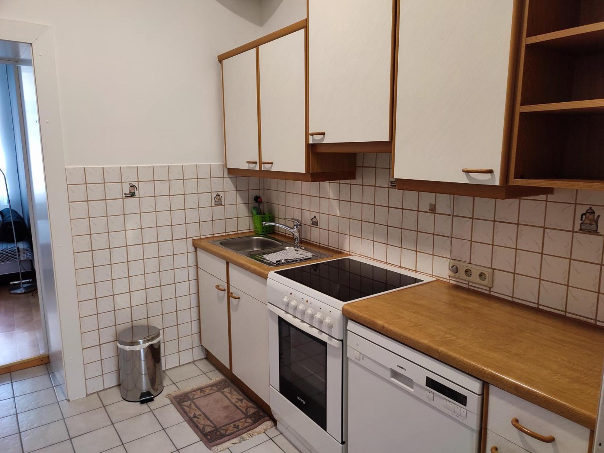 Studio & Apartments Near Reumannplatz Вена Экстерьер фото