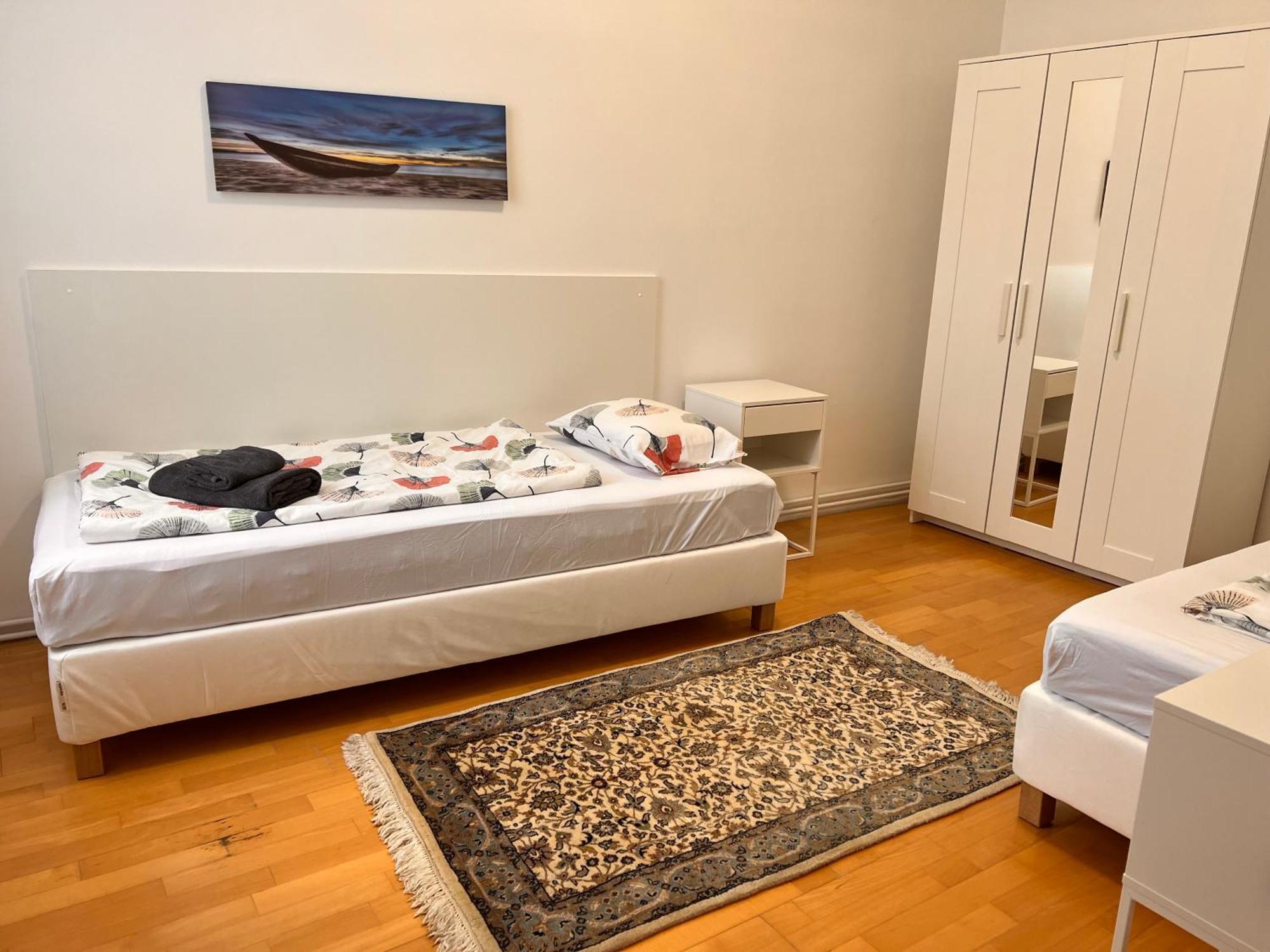 Studio & Apartments Near Reumannplatz Вена Экстерьер фото