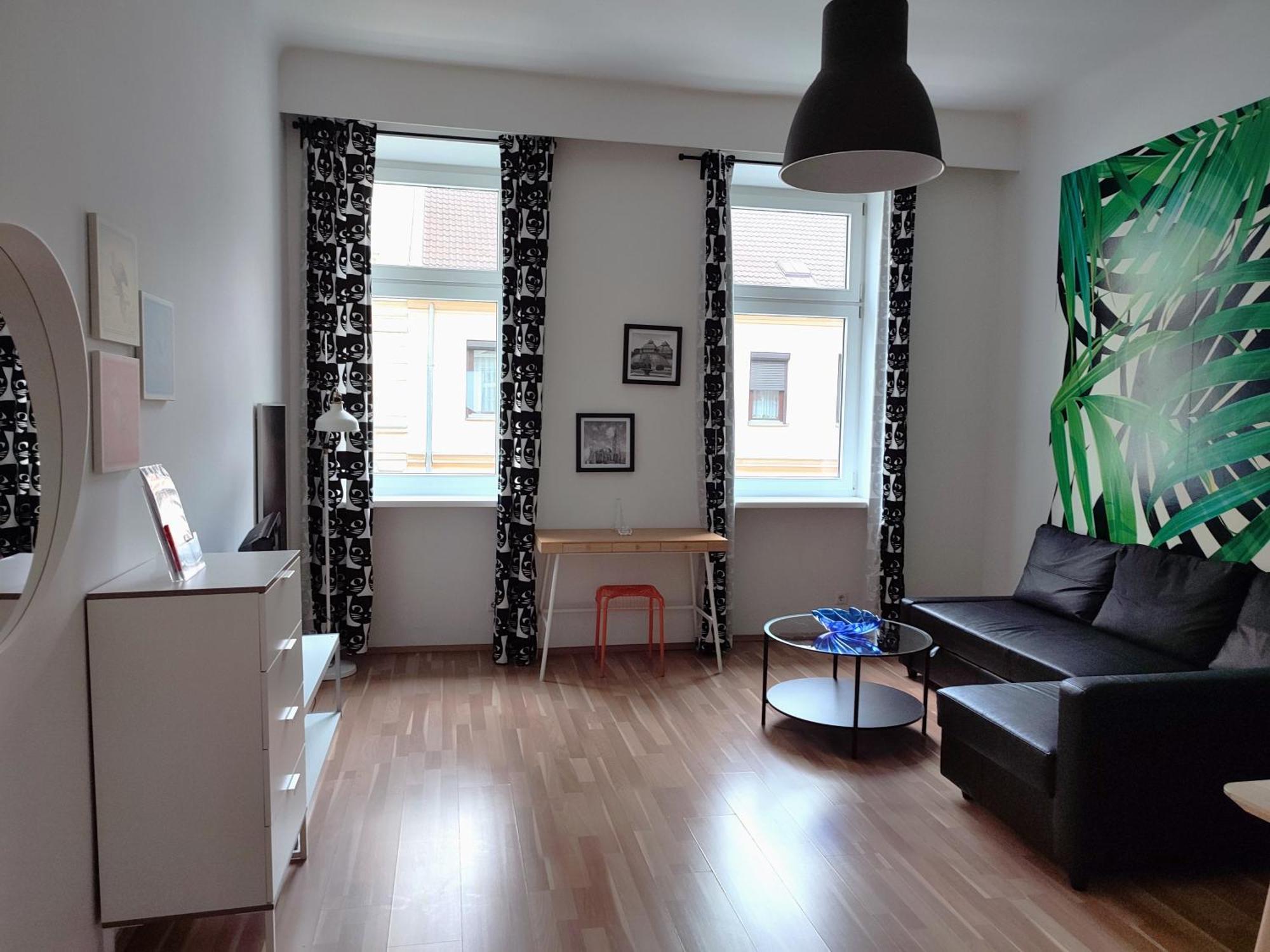 Studio & Apartments Near Reumannplatz Вена Экстерьер фото