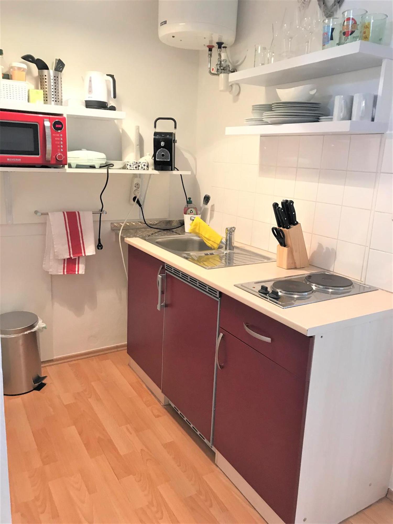 Studio & Apartments Near Reumannplatz Вена Экстерьер фото